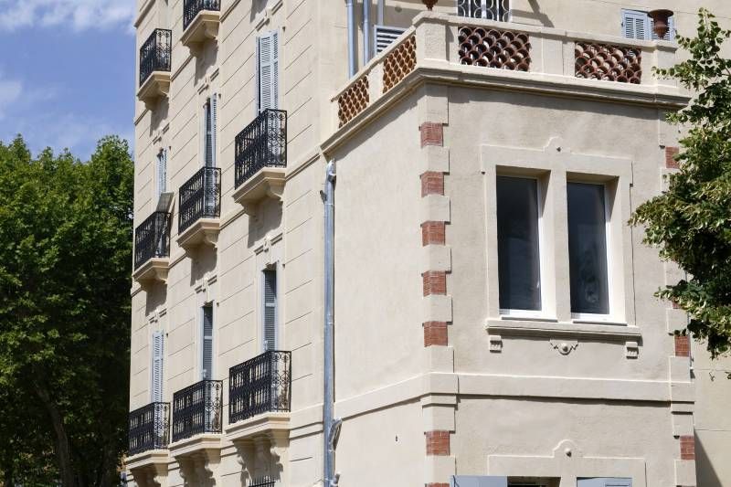 Ravalement et nettoyage d'une façade en pierre